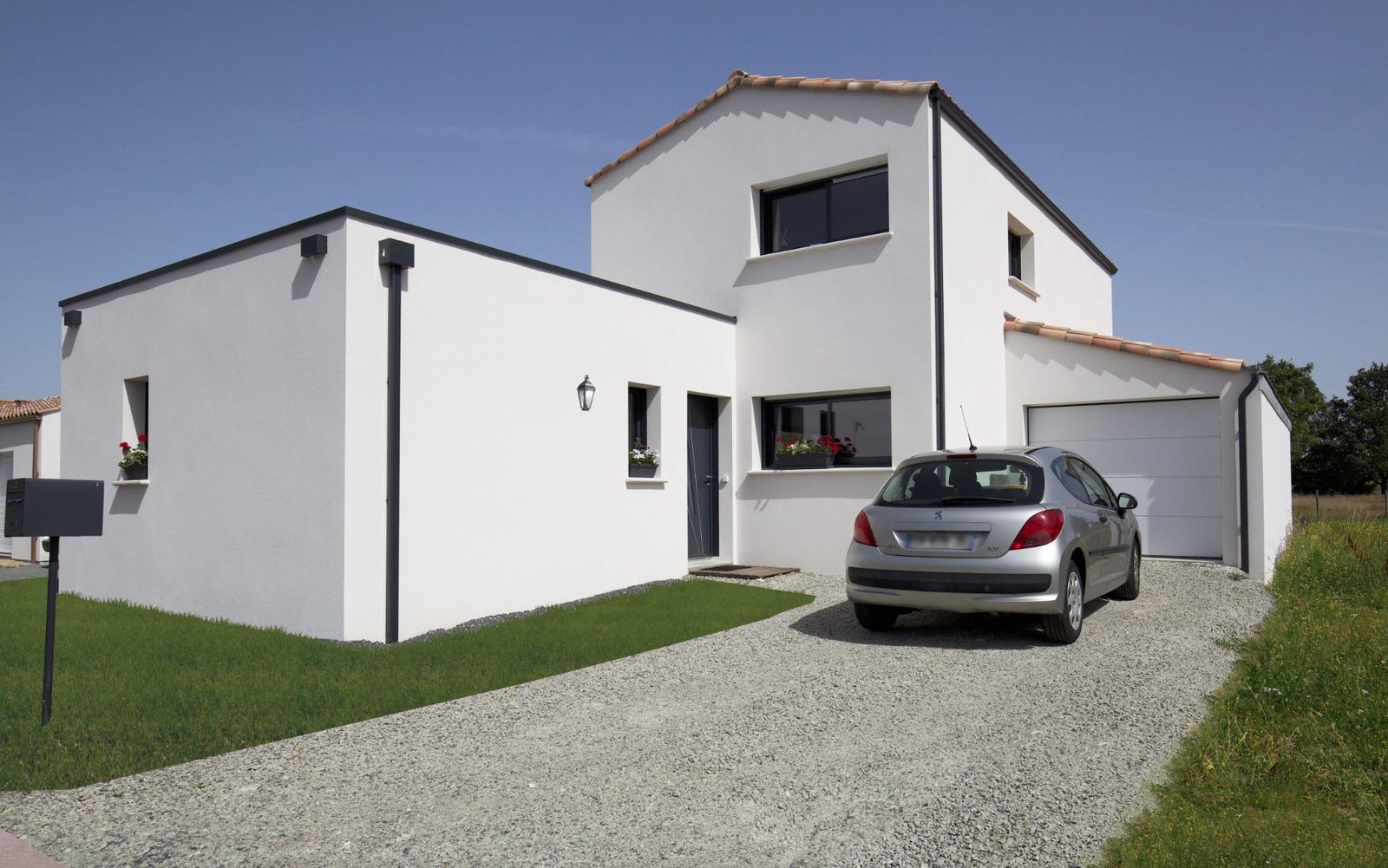 Villa à étage et garage